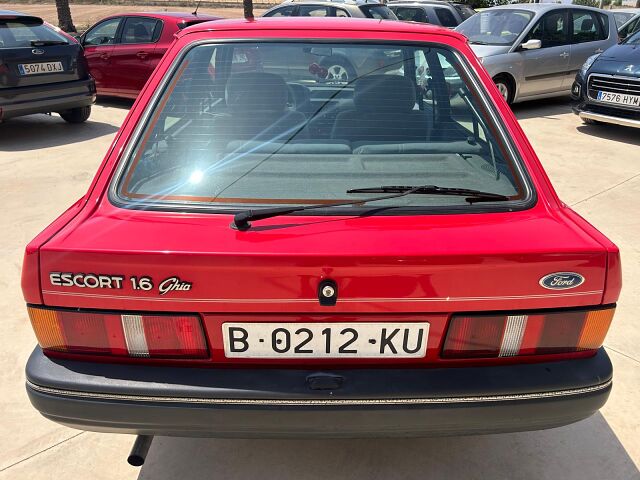 FORD ESCORT 1.6 I GHIA SPANISH LHD IN SPAIN ONLY 42000 MILES SUPERB 1989